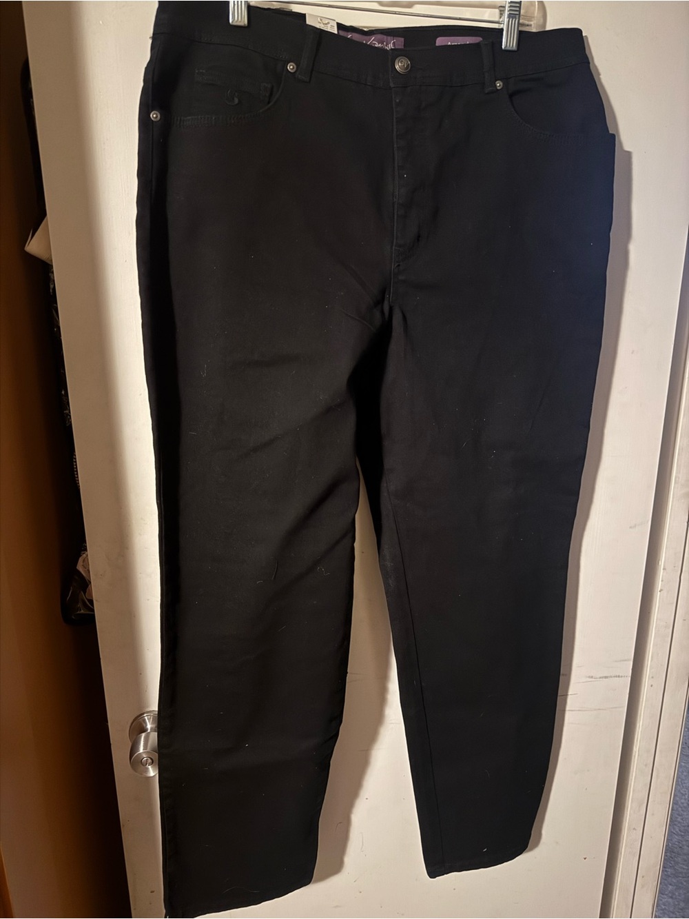 Gloria Vanderbilt women’s 18 short Straight Black Jeans